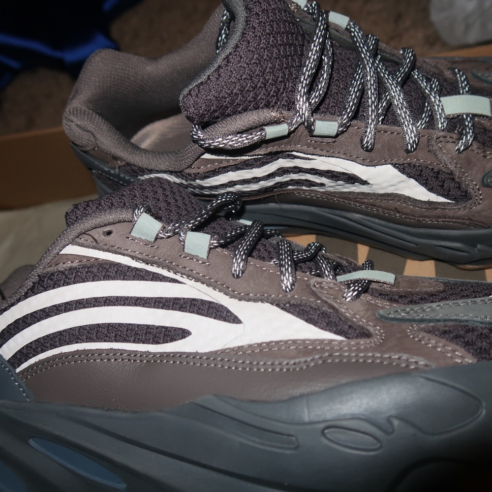 adidas Yeezy Boost 700 Geode